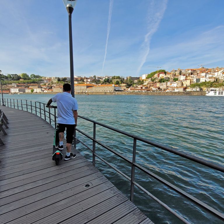 Visit Porto by electric scooter